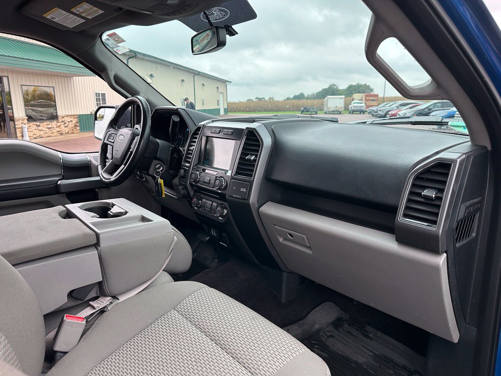 Used 2017 Ford F150 XLT w/ Equipment Group 302A Luxury AWD/4WD image 28