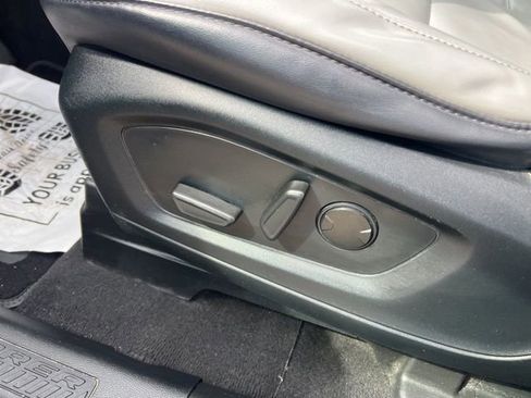 Certified 2021 Ford Explorer XLT w/ Equipment Group 202A image 20