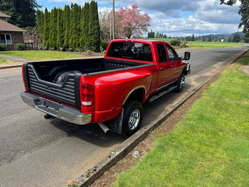 Used 2005 Dodge Ram 3500 Truck SLT w/ Quad Cab Big Horn Value Group image 5