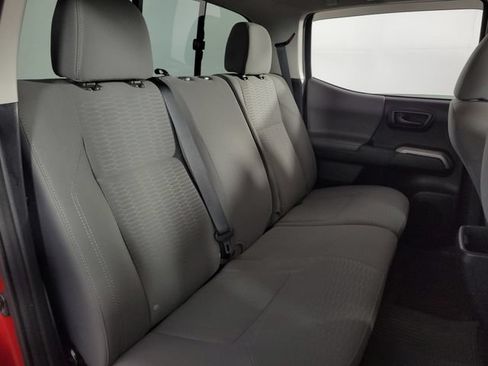 Used 2017 Toyota Tacoma SR5 w/ Tow Package AWD/4WD image 16