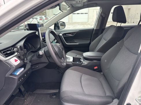 Certified 2025 Toyota RAV4 XLE image 7