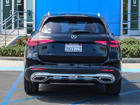 Used 2025 Mercedes-Benz GLC 300 image 8