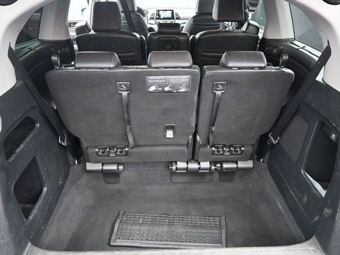 Used 2023 Honda Odyssey Touring image 11