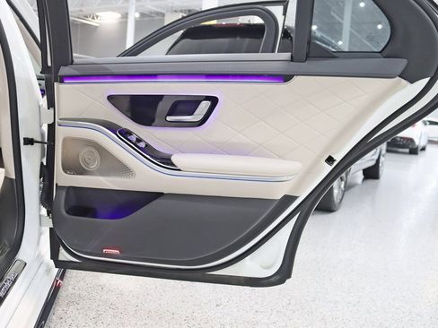 Used 2022 Mercedes-Benz S 580 4MATIC Sedan image 39