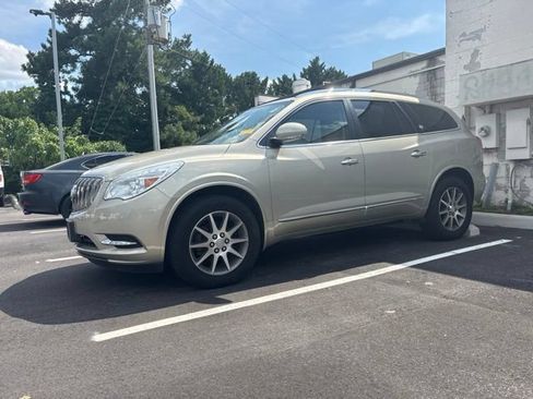 Used 2015 Buick Enclave Leather FWD image 3