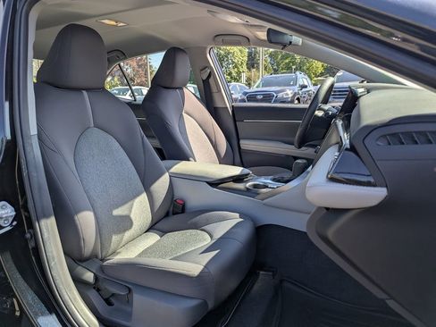 Used 2021 Toyota Camry LE FWD image 28