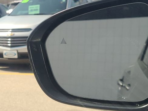 Used 2023 Nissan Rogue SV image 22