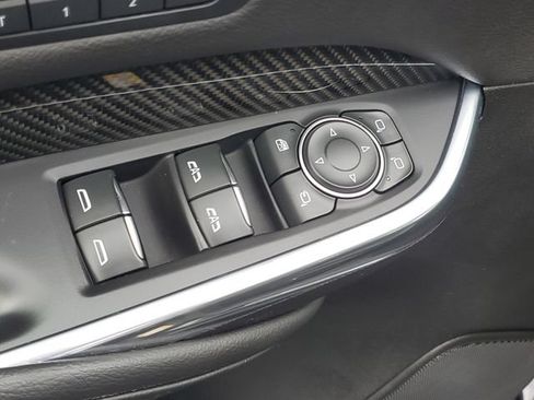 Certified 2023 Cadillac XT4 Sport AWD/4WD image 9