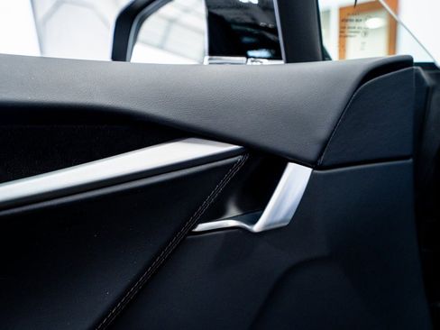 Used 2019 Tesla Model S AWD image 31