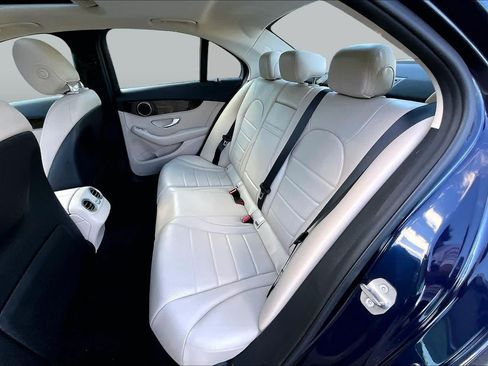 Used 2019 Mercedes-Benz C 300 4MATIC Sedan image 20