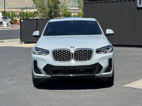 Used 2022 BMW X4 xDrive30i w/ M Sport Package 2 AWD/4WD image 3