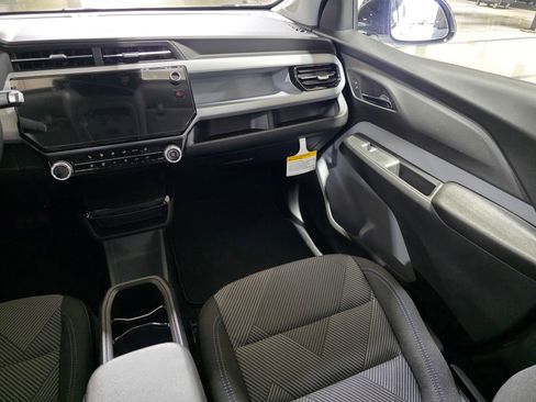 New 2027 Chevrolet Bolt LT w/ Comfort Package image 17