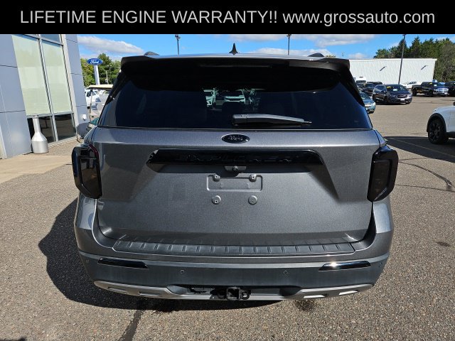 Used 2023 Ford Explorer XLT w/ Equipment Group 202A AWD/4WD image 6