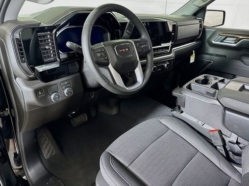 New 2026 GMC Sierra 1500 SLE w/ Preferred Package image 5