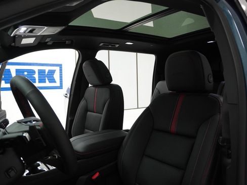 New 2026 Chevrolet Traverse RS w/ LPO, Floor Liner Package image 20