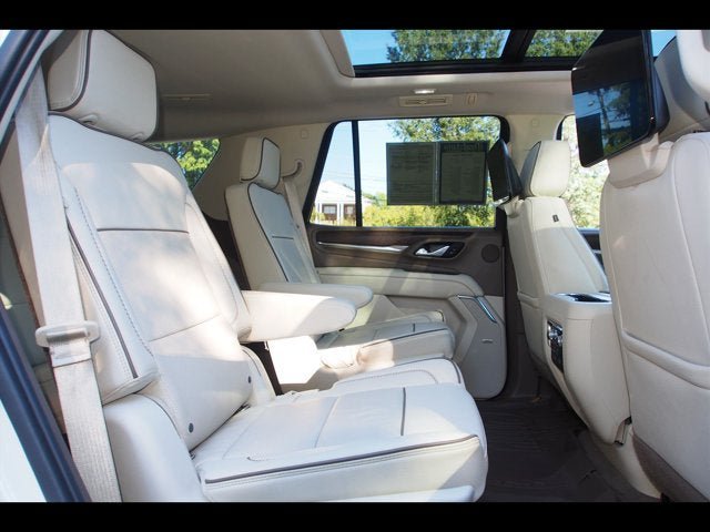 Used 2021 GMC Yukon Denali w/ Denali Ultimate Package AWD/4WD image 13