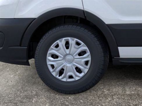 New 2025 Ford Transit 250 Low Roof RWD image 19