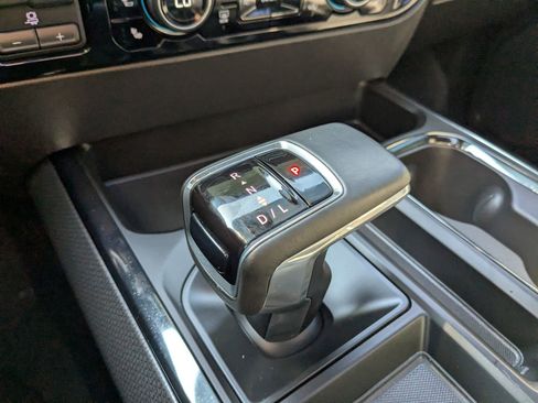 Used 2025 Chevrolet Silverado 1500 ZR2 w/ Technology Package image 17