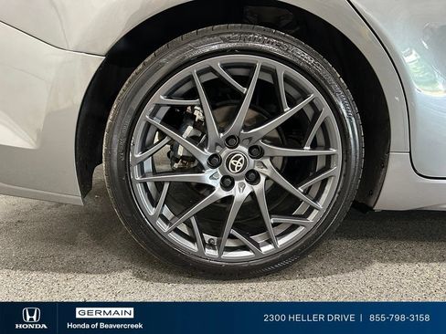 Used 2025 Toyota Camry XSE FWD image 10