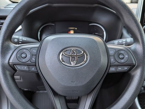 Used 2025 Toyota RAV4 LE image 18