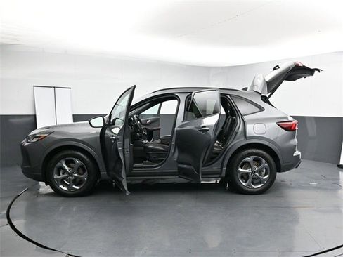 Used 2023 Ford Escape ST-Line w/ Tech Pack #1 image 35