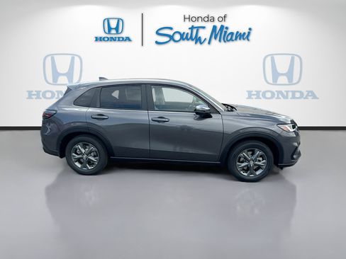New 2026 Honda HR-V LX image 8
