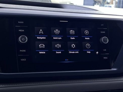 Used 2024 Volkswagen Taos SE image 24