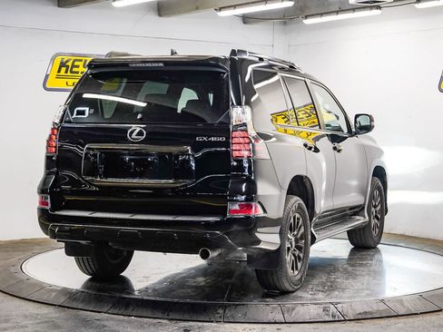Used 2023 Lexus GX 460 w/ Black Line Special Edition AWD/4WD image 4