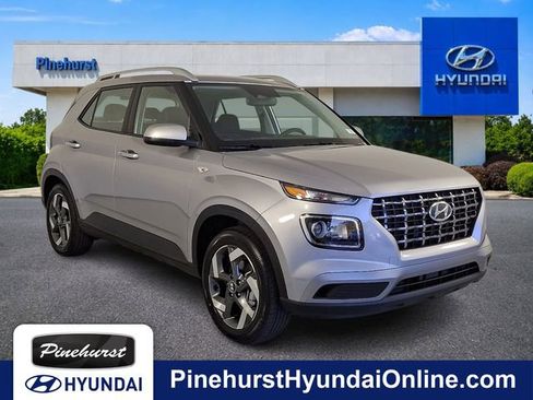 New 2026 Hyundai Venue SEL FWD image 1