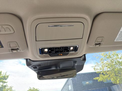 Used 2025 Lincoln Corsair FWD w/ Equipment Group 101A image 26