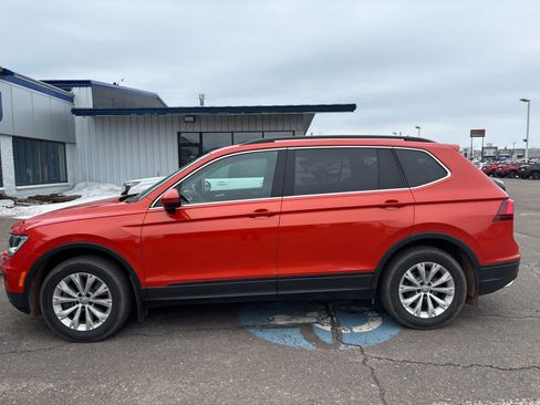 Used 2019 Volkswagen Tiguan SE image 3