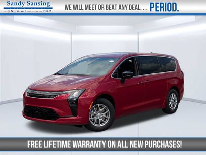 New 2027 Chrysler Pacifica Select w/ Family Tech Group