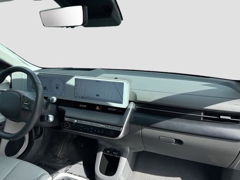 Used 2024 Hyundai Ioniq 5 Limited image 33