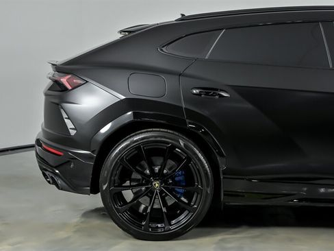 Used 2021 Lamborghini Urus AWD/4WD image 13