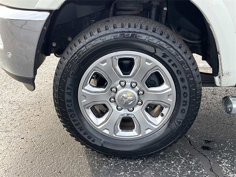 Used 2016 RAM 3500 Laramie w/ Convenience Group image 11