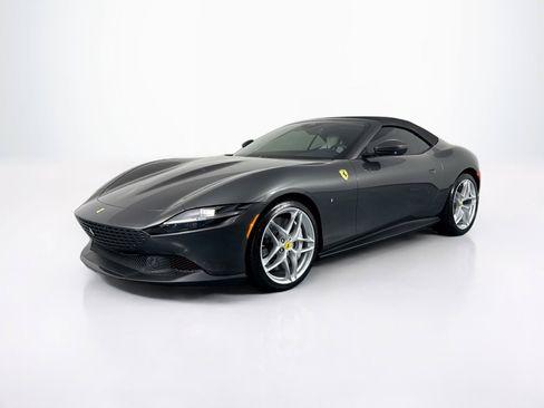 Used 2025 Ferrari Roma Spider RWD image 65