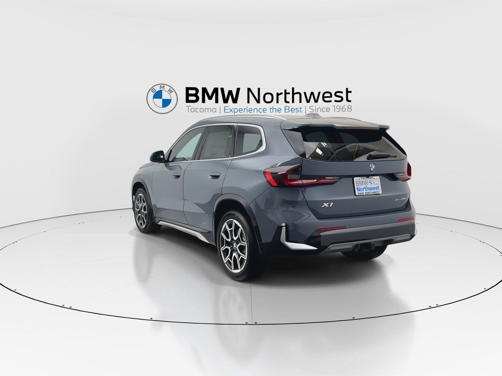 New 2027 BMW X1 xDrive28i AWD/4WD image 13