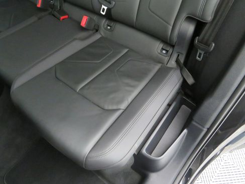 Used 2021 Audi Q3 2.0T Premium Plus w/ Premium Plus Package image 37