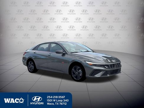 New 2026 Hyundai Elantra Sport image 12