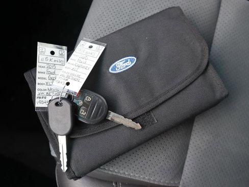 Used 2015 Ford Explorer XLT w/ Equipment Group 202B FWD image 27