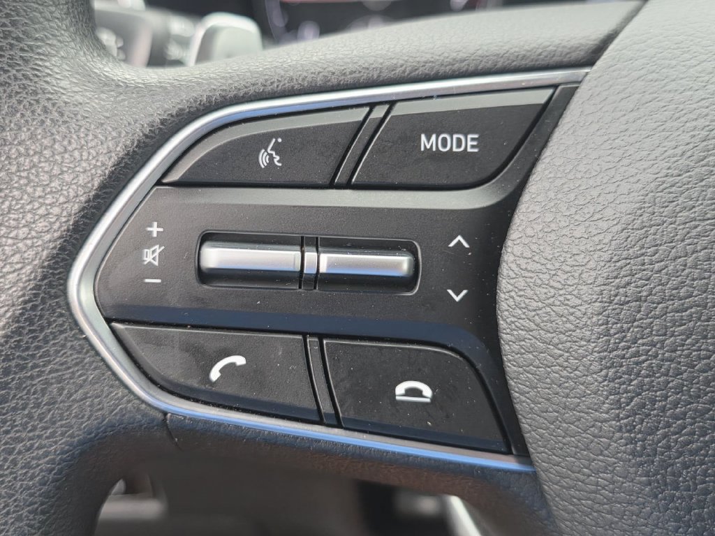 Used 2021 Hyundai Santa Fe SE FWD image 22