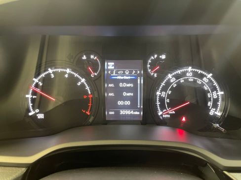 Certified 2024 Toyota 4Runner SR5 Premium w/ Moonroof Package AWD/4WD image 22