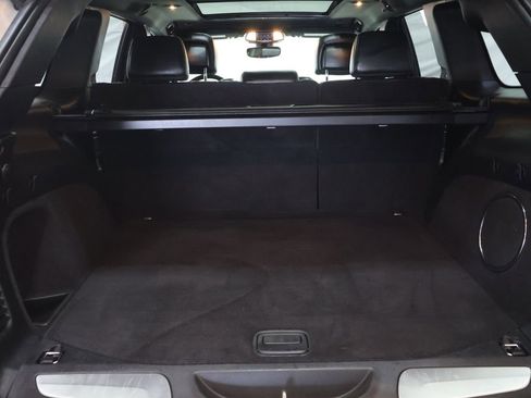 Used 2019 Jeep Grand Cherokee Overland AWD/4WD image 13