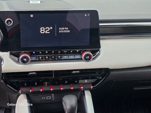 Used 2024 GMC Canyon AT4X image 27