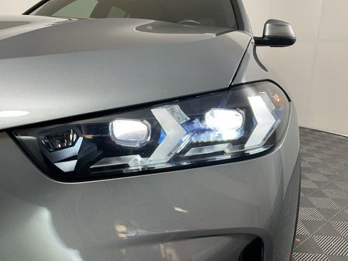 Certified 2025 BMW X5 xDrive50e image 8