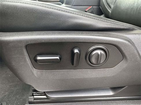 Used 2020 Chevrolet Silverado 1500 RST image 21