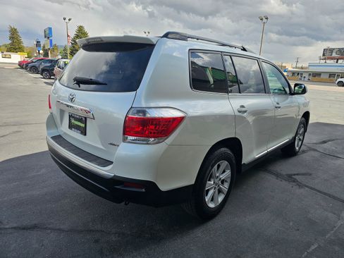 Used 2013 Toyota Highlander SE AWD/4WD image 6