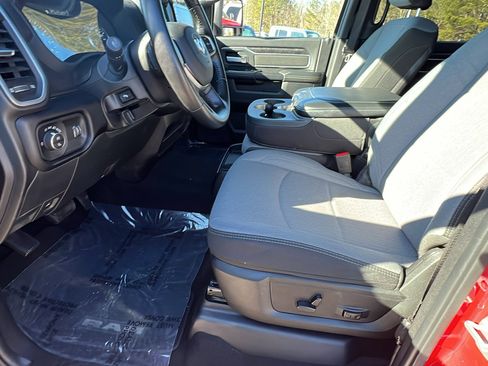 Used 2024 RAM 2500 Big Horn w/ Safety Group image 16