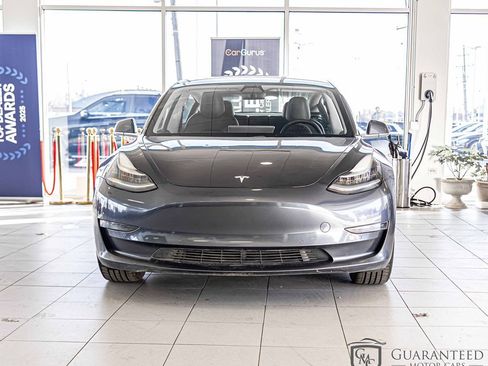Used 2018 Tesla Model 3 Long Range image 2
