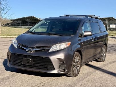 Used 2018 Toyota Sienna LE